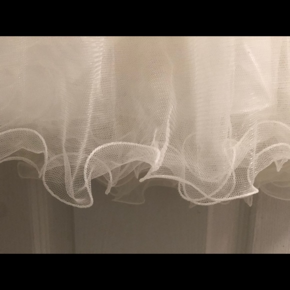 White short formal dress - Picture 3 of 10